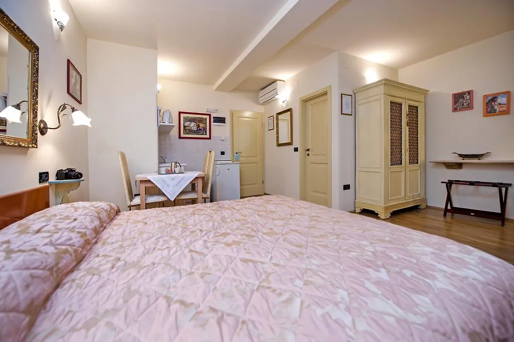 Antica Porta Sul Mar Apartment Rovinj 0*,